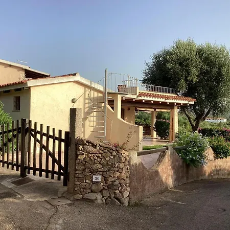 Rosa Villa Baja Sardinia